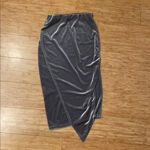 MIDI velvet skirt